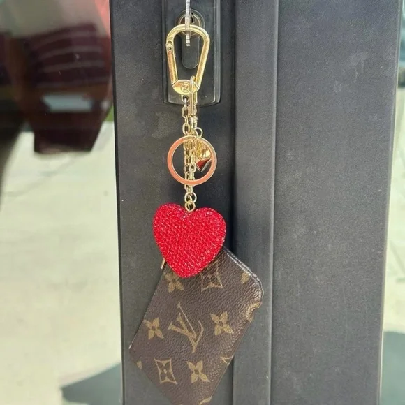 Park Lane “Sweetheart” Bag Charm! BNIB!! - Picture 9 of 11